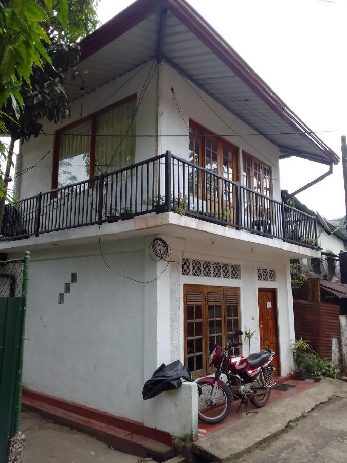 Trinish Homestay Хаттон Экстерьер фото